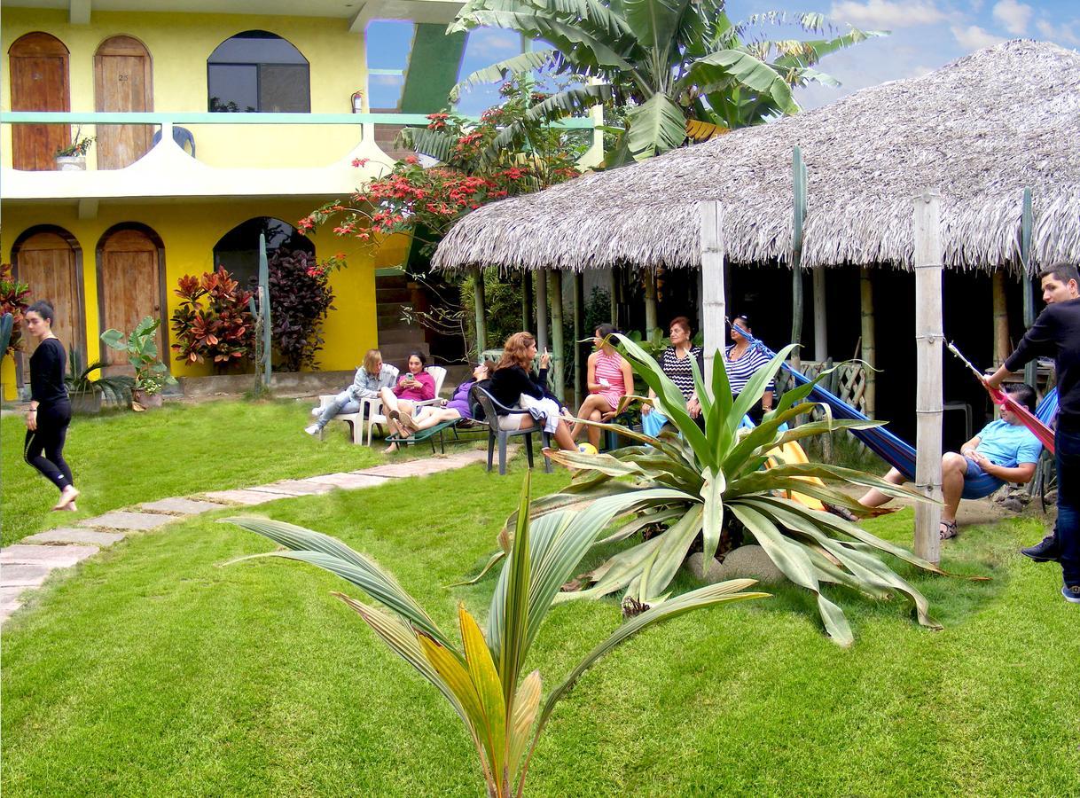 Hostal Maxima Puerto López Extérieur photo